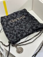 DRAWSTRING FLORAL PRINT SHOULDER BAG 20 IN BLACK MIX GREY DENIM - Image 8