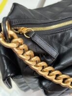 QUILTED HOBO CARGO BAG 31 IN BLACK  GOLD CHAIN - Image 7
