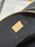 QUILTED HOBO CARGO BAG 31 IN BLACK  GOLD CHAIN - Image 9