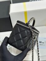 MINI VANITY TOP HANDLE CASE 17 IN BLACK CAVIAR SKIN SILVER-TONE PLATED METAL - Image 4