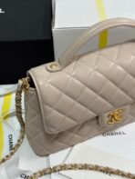 FLAP BAG WITH HANDLE 25 IN BEIGE LAMBSKIN GOLD PLATED METAL - Image 6