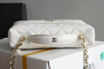 COSMETIC BAG 19 IN WHITE GRAINED CALFSKIN GOLD HARDWARE - Image 3