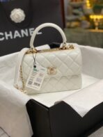 MINI FLAP BAG 19 IN WHITE CALFSKIN DIAMOND LOGO - Image 9
