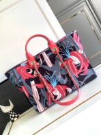 CC CLASSIC LARGE 38 TOTE IN GREY MIX COLORFUL CANVAS - Image 3