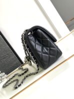 CC SMALL 17 FLAP BAG IN BLACK CALFSKIN - Image 10