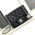 CC SMALL 17 FLAP BAG IN BLACK CALFSKIN - Image 2