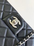 CC SMALL 20 FLAP BAG IN BLACK CALFSKIN - Image 6