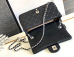 CC SMALL 20 FLAP BAG IN BLACK CALFSKIN - Image 4