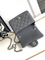 CC SMALL 17 FLAP BAG IN DARK GREY CALFSKIN - Image 4