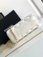 CC CLASSIC MINI 20 CLUTCH WITH STRAP IN GLOSSY WHITE CALFSKIN - Image 7
