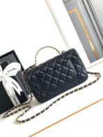 CC MINI 20 FLAP BAG IN BLACK CALFSKIN - Image 3