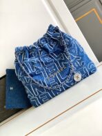 CC MEDIUM 37 BAG IN NAVY BLUE DENIM - Image 3