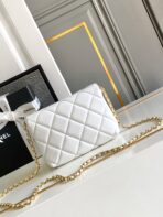 CC MINI 20 FLAP BAG IN WHITE LAMBSKIN GOLD HARDWARE - Image 3