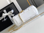 CC MEDIUM 22 FLAP BAG IN WHITE LAMBSKIN GOLD HARDWARE - Image 8