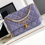 CC MEDIUM 22 FLAP BAG IN LIGHT PURPLE LAMBSKIN GOLD HARDWARE - Image 2