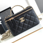 CC 17 CLUTCH WITH STRAP IN BLACK CALFSKIN