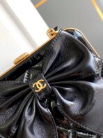 CC MINI 13 CLUTCH WITH STRAP IN BLACK LAMBSKIN ATTACH BOW - Image 4