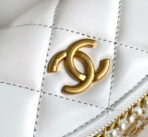 CC WAIST 24 BAG IN WHITE CALFSKIN WITH PEARL CHAIN AND GOLD HARDWARE - Image 5