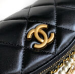 CC WAIST 24 BAG IN BLACK CALFSKIN WITH PEARL CHAIN AND GOLD HARDWARE - Image 6