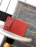 CLASSIC FLAP BAG 22 IN APPLE RED CALFSKIN GOLD HARDWARE - Image 10
