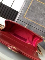 CLASSIC FLAP BAG 22 IN APPLE RED CALFSKIN GOLD HARDWARE - Image 6