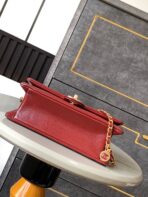 CLASSIC FLAP BAG 22 IN APPLE RED CALFSKIN GOLD HARDWARE - Image 7