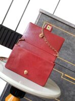 CLASSIC FLAP BAG 22 IN APPLE RED CALFSKIN GOLD HARDWARE - Image 8