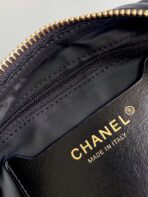 HOBO BAG 32 IN BLACK NYLON WITH GOLD METAL - Image 7