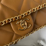 FLAP BAG 21 IN WALNUT BROWN QUILTED SOFT LAMBSKIN GOLD HARDWARE - Image 4