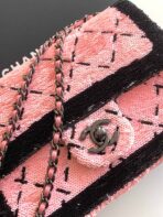 CLASSIC FLAP BAG 21 IN BLACK PINK SEQUINS RUTHENIUM HARDWARE - Image 9
