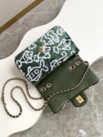 FLAP BAG 21 IN BASIL GREEN MIX WHITE SHINY SEQUINS GOLD HARDWARE - Image 7
