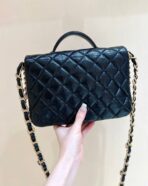 DOUBLE POCKETS FLAP BAG TOP HANDLE 24 IN BLACK LAMBSKIN GOLD HARDWARE - Image 4