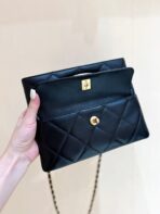 CLUTCH 25 IN BLACK SHEEPSKIN GOLD HARDWARE - Image 7