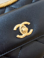 CLUTCH 25 IN BLACK SHEEPSKIN GOLD HARDWARE - Image 8