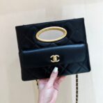 CLUTCH 25 IN BLACK SHEEPSKIN GOLD HARDWARE - Image 2
