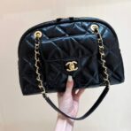 QUILTED BOWLING BAG 33 IN BLACK  GOLD HARDWARE