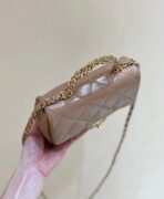 FLAP BAG WITH TOP HANDLE 19 IN BROWN LAMBSKIN GOLD HARDWARE - Image 6