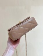 FLAP BAG WITH TOP HANDLE 19 IN BROWN LAMBSKIN GOLD HARDWARE - Image 9