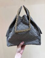CC 25 HANDBAG 40 IN GREY SUEDE GOLD HARDWARE - Image 3