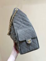 CC 25 HANDBAG 40 IN GREY SUEDE GOLD HARDWARE - Image 5