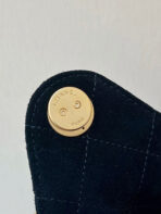 CC 25 HANDBAG 30 IN BLACK SUEDE GOLD HARDWARE - Image 4