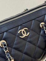 BOSTON MATELASSE CAVIAR SHOULDER HANDBAG 18 IN BLACK - Image 8