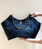 LARGE MAXI SHOPPING BAG 59 IN BLACK  GOLD-TONE METAL - Image 5