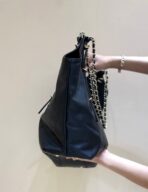 LARGE MAXI SHOPPING BAG 59 IN BLACK  GOLD-TONE METAL - Image 10