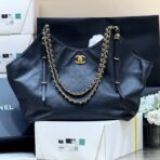 MEDIUM MAXI SHOPPING BAG 47 IN BLACK CALFSKIN GOLD-TONE METAL
