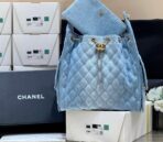 CC 25 HANDBAG 40 IN BLUE DENIM GOLD HARDWARE - Image 3