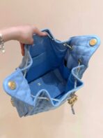 CC 25 HANDBAG 40 IN BLUE DENIM GOLD HARDWARE - Image 11