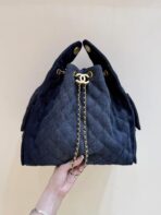 CC 25 HANDBAG 40 IN DARK BLUE DENIM GOLD HARDWARE - Image 3