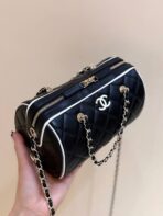 MEITO BOSTON MATELASSE CAVIAR SHOULDER HANDBAG 18 IN BLACK LAMBSKIN - Image 8
