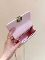 QUILTED FLAP BAG WITH HANDLE 18 IN BABY PINK LAMBSKIN GOLD HARDWARE - Image 6
